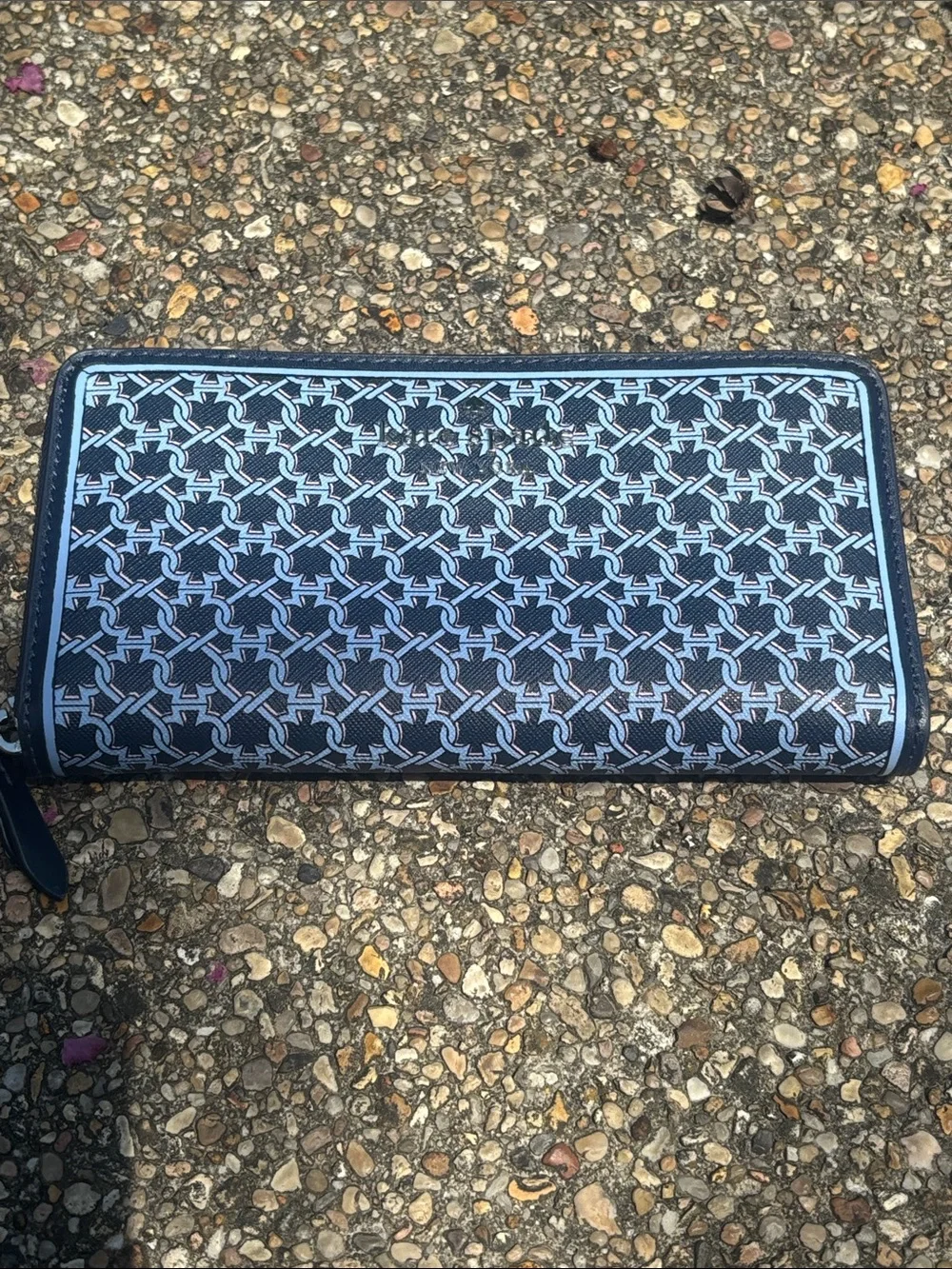 kate spade light blue and navy zip-around wallet